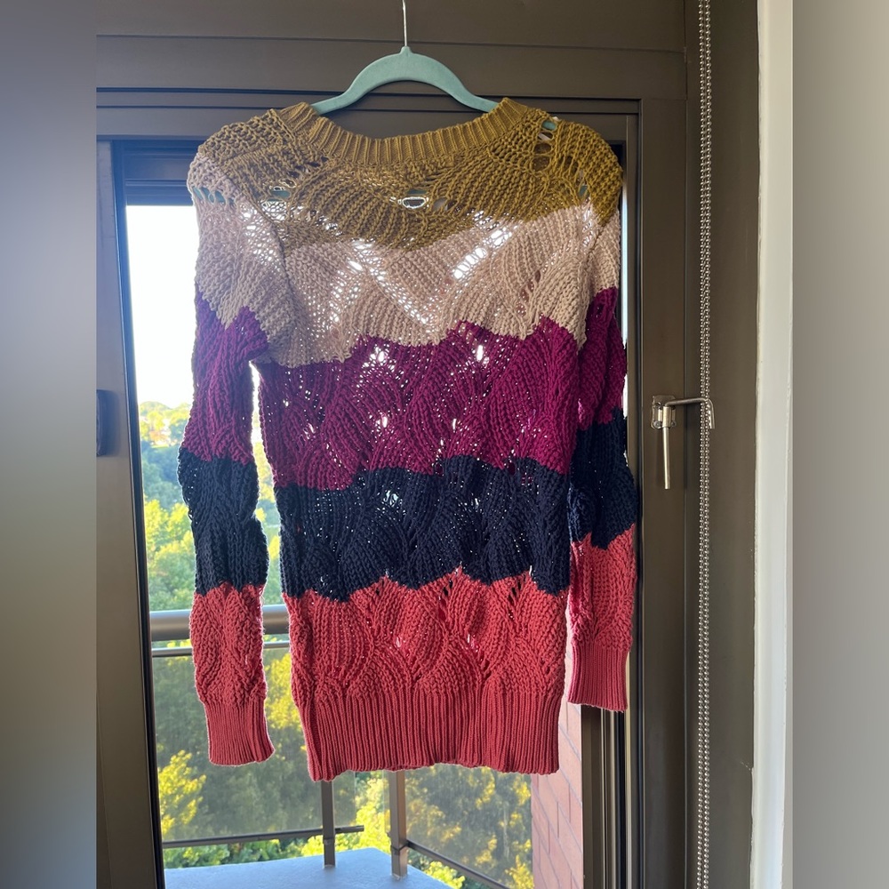 XXI women’s sweater